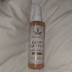 Hempz Glow Getter Herbal Body Mist. Bergamot And Warm Vanilla! Shimmer